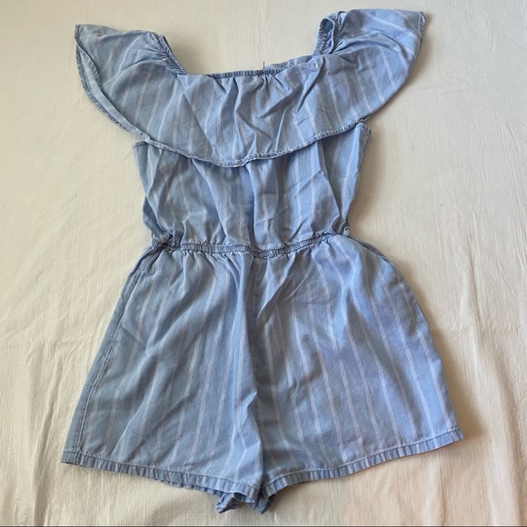 Ci Sono Pants - Ci Sono blue and white pinstripe romper size small